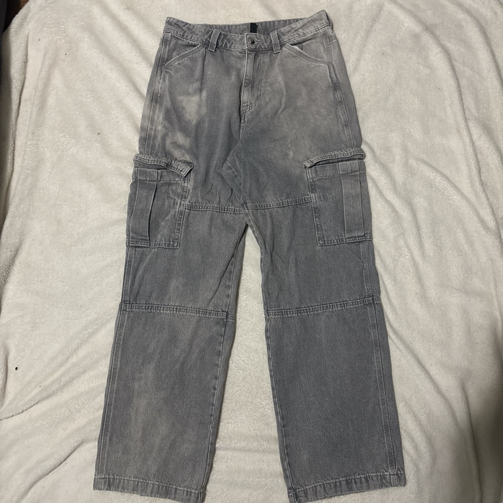 Divided grey Cargo Pants